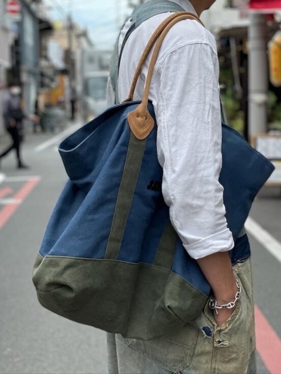 L.L. Bean Handbags - CBK Vtg LL Bean XL Sunwashed Canvas Field Tote Lined EUC Leather Slouchy Y2K